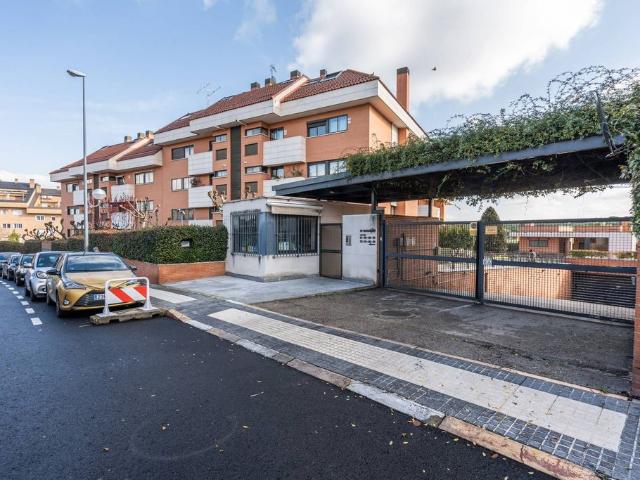 Piso de lujo de 200 m2 en alquiler en Majadahonda, Comunidad de Madrid