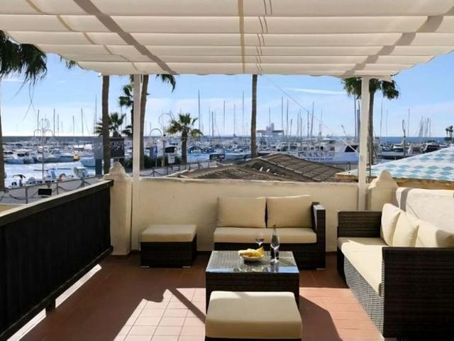 Piso de lujo de 200 m2 en venta en Benalmádena Costa, Andalucía