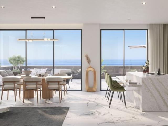 Piso de lujo de 203 m2 en venta en Estepona, Andalucía