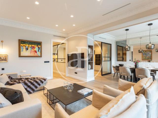 Piso de lujo de 220 m2 en alquiler en Barcelona, Cataluña