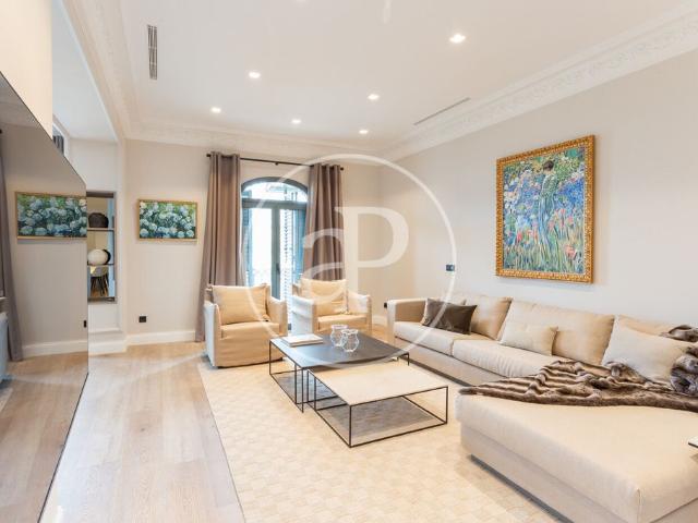 Piso de lujo de 220 m2 en alquiler en Barcelona, Cataluña