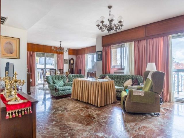 Piso de lujo de 212 m2 en venta en Sevilla, Andalucía