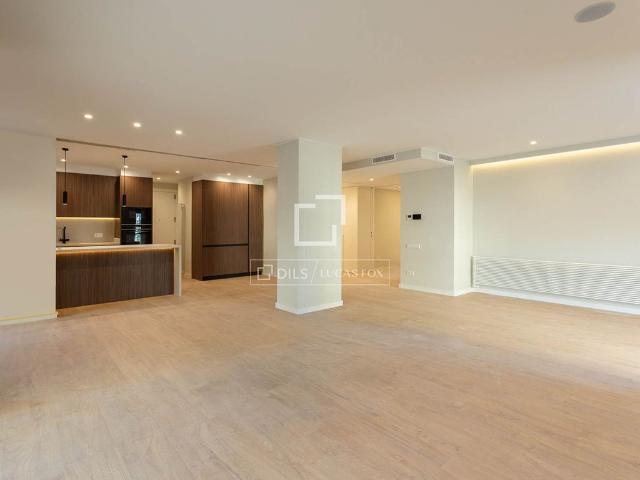 Piso de alto standing en alquiler en Barcelona, España