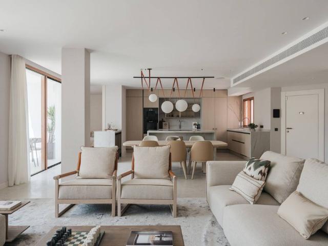 Piso de lujo de 247 m2 en venta en Nueva Andalucia, Andalucía