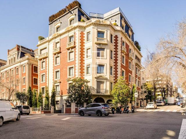 Piso de lujo de 256 m2 en venta en Barcelona, Cataluña