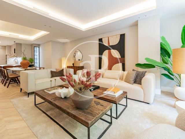 Piso de lujo de 253 m2 en venta en Madrid, España