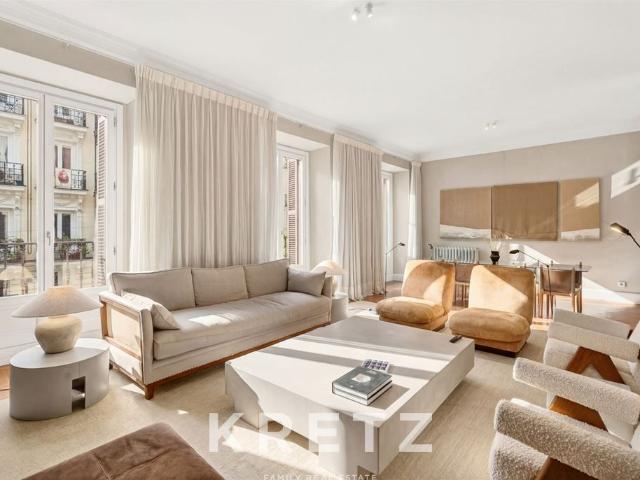Piso de alto standing de 287 m2 en venta en Madrid, Comunidad de Madrid