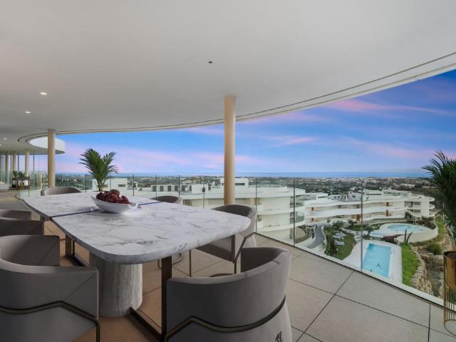 Piso de lujo de 328 m2 en venta en Marbella, España