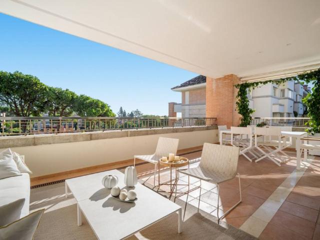 Piso de lujo de 344 m2 en venta en The Golden Mile, Marbella, Andalucía