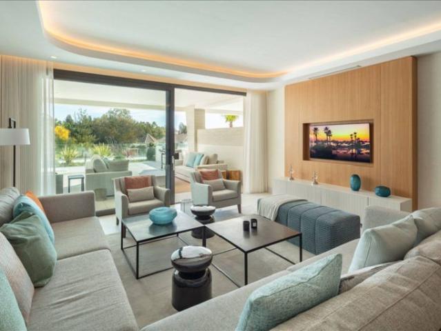 Piso de lujo de 374 m2 en venta en The Golden Mile, Marbella, Andalucía