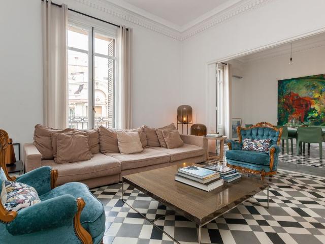 Piso de lujo de 375 m2 en alquiler en Barcelona, España