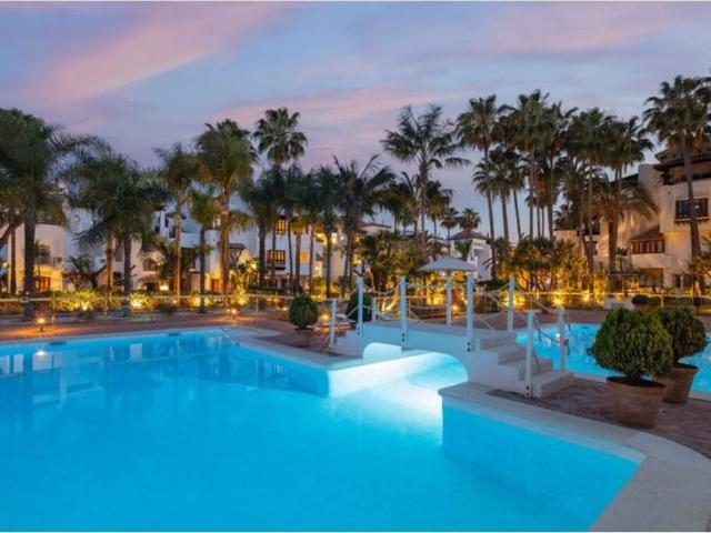 Piso de lujo de 454 m2 en venta en Marbella, Andalucía