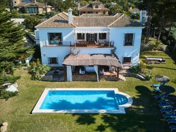 Exclusiva Villa / Chalet de 520 m2 en alquiler en Zahara de los Atunes, Andalucía