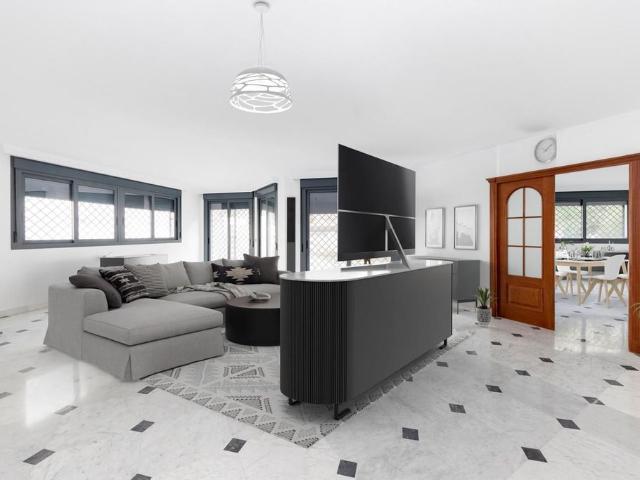 Piso de alto standing en venta en Sevilla, España