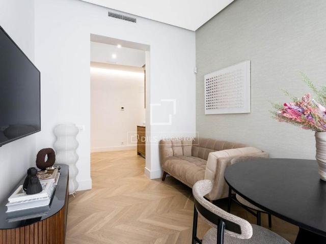 Piso de alto standing de 73 m2 en alquiler en Madrid, España