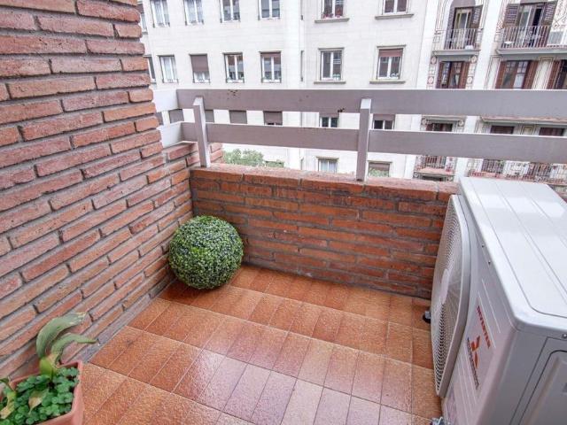 Piso de lujo de 80 m2 en venta en Barcelona, Cataluña
