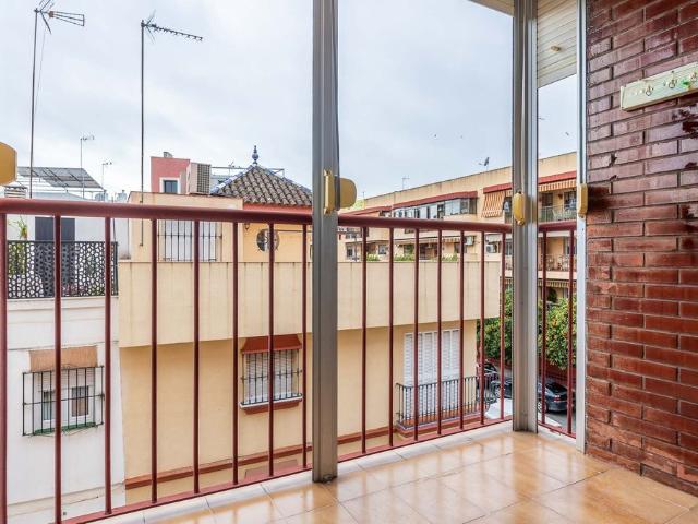 Piso de lujo de 90 m2 en venta en CL SANCHEZ PERRIER 12, Parlamento Torneo, Macarena, Sevilla, Andalucía