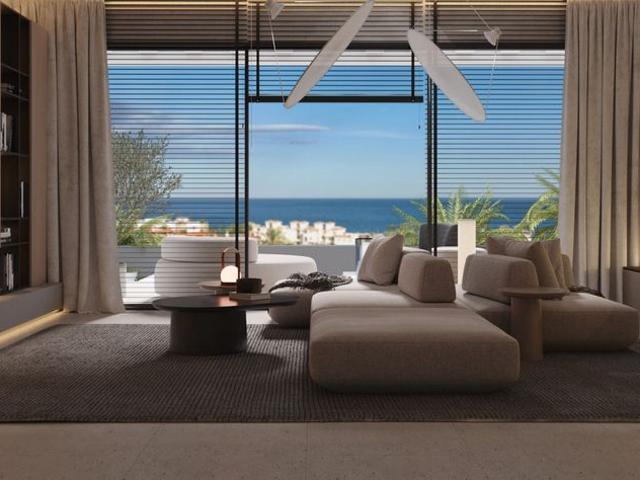 Piso de lujo de 94 m2 en venta en Estepona, Andalucía
