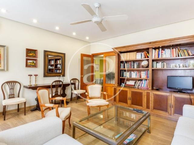Piso de lujo de 97 m2 en venta en Valencia, Comunidad Valenciana