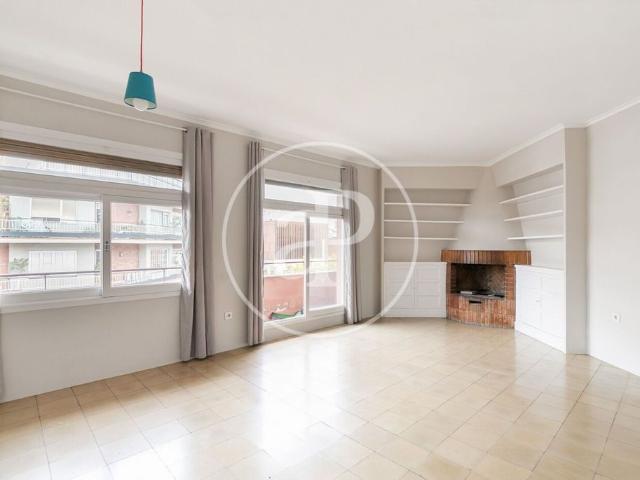 Piso de lujo de 98 m2 en venta en Barcelona, Cataluña