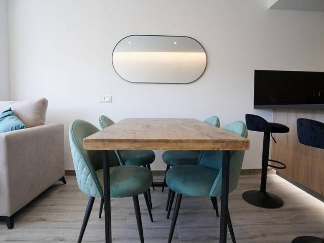 Piso de lujo de 98 m2 en venta en Estepona, Andalucía