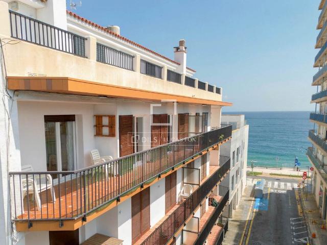 Piso de lujo de 99 m2 en venta en Sant Antoni de Calonge, Cataluña