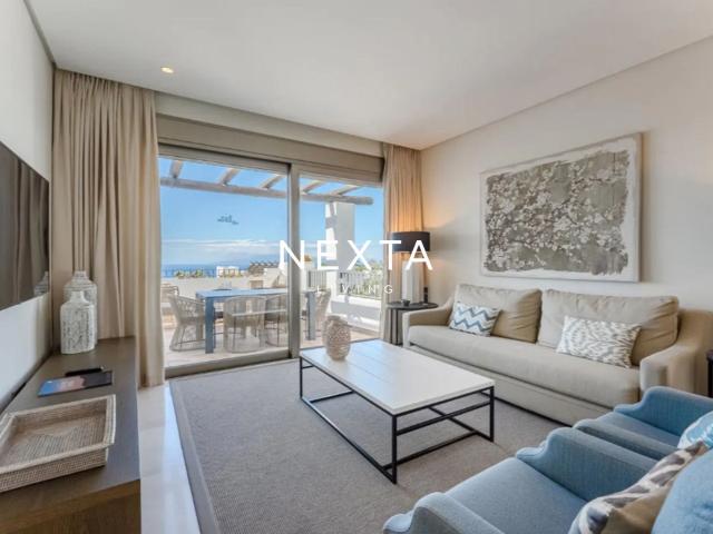 ¡Piso de lujo en Abama con amplias terrazas, jacuzzi y vista. 181m² Guía de Isora