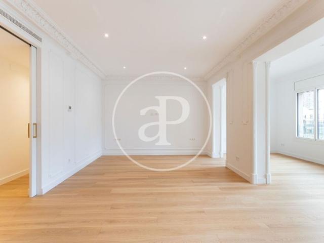 Piso de lujo en alquiler en Barcelona, España