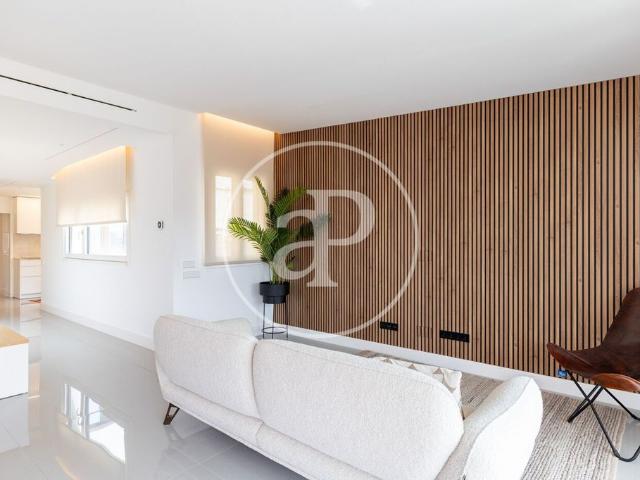 Piso de lujo en alquiler en Barcelona, España