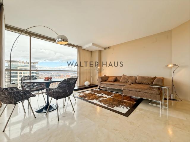 Piso de lujo en alquiler en Illa del Lac, Barcelona