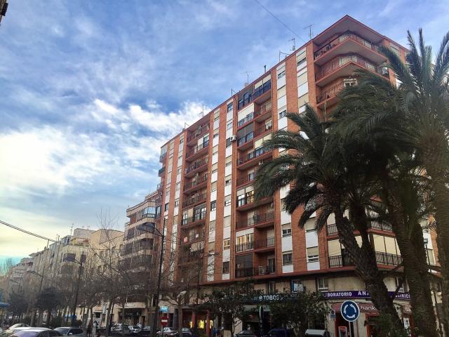 PISO DE LUJO EN LOS ANDENES, AVENIDA DE LA ESTACIÓN