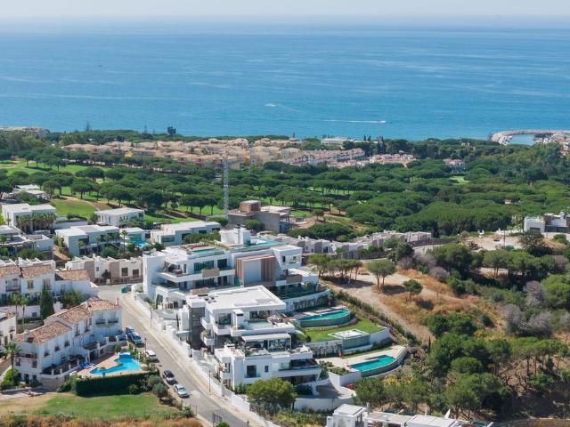 Piso de lujo en venta en Cabopino, España