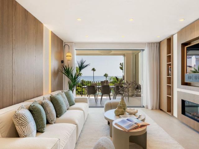 Piso de lujo en venta en Estepona, España