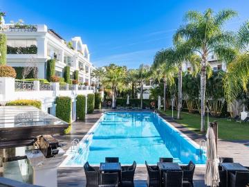 Piso de lujo en venta en Estepona, España