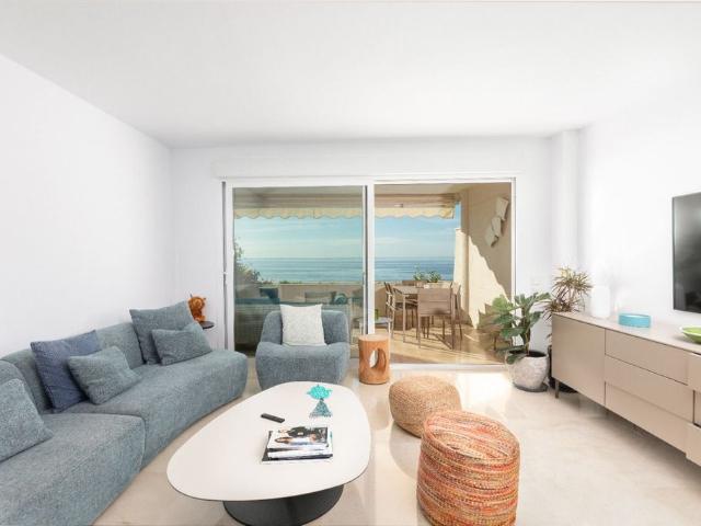 Piso de lujo en venta en Estepona, España
