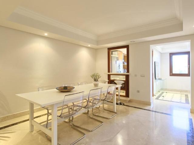 Piso de lujo en venta en Estepona, España