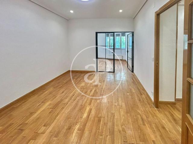 Piso de alto standing de 148 m2 en venta en Madrid, España