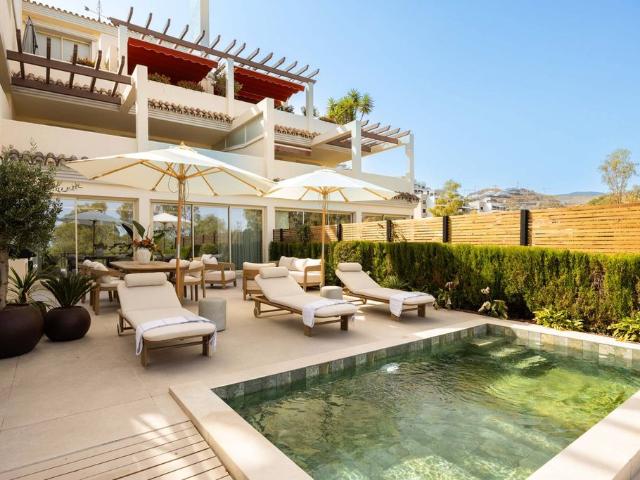 Piso de lujo en venta en Nueva Andalucia, España
