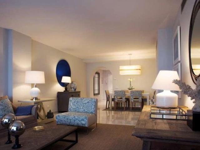 Piso de lujo en venta en Puerto Banús, España