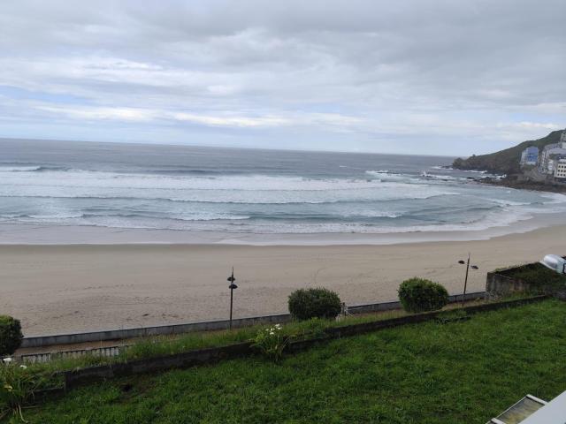 Piso de temporada en Primera Línea de Playa en Malpica de Bergantiños