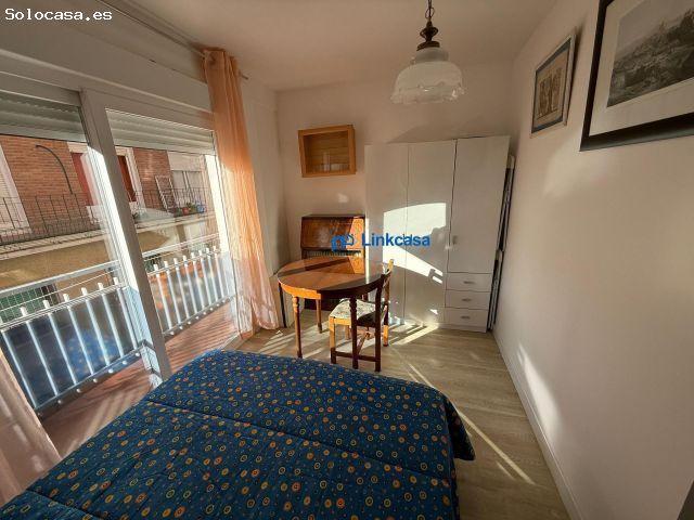 PISO DE TRES DORMITORIOS CON TERRAZA EN CALLE JABIRU