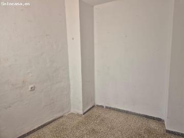 Piso de tres dormitorios en Olvera