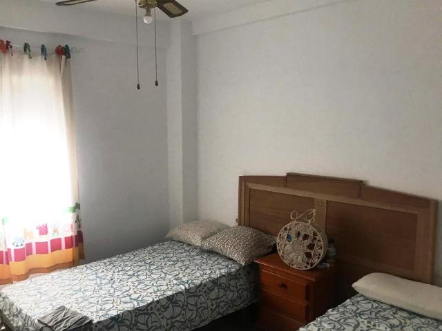 Piso de tres dormitorios en planta baja