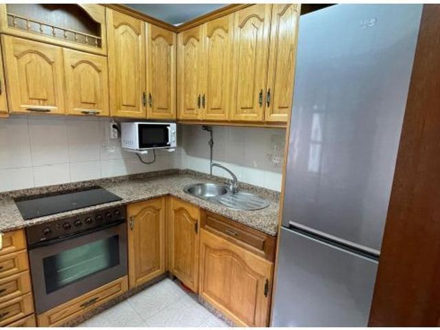 PISO DE TRES HABITACIONES EN CAMPUS SUR