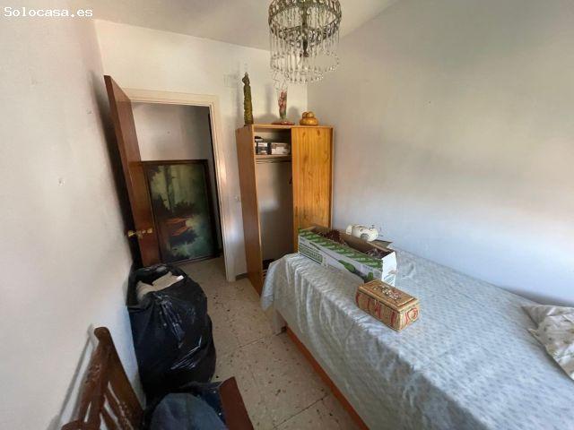 PISO DE TRES HABITACIONES EN VALDEFUENTES