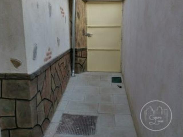 PISO DE TRES HABITACIONES EN ZONA SUR