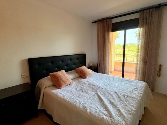 PISO DE TRES HABITACIONES