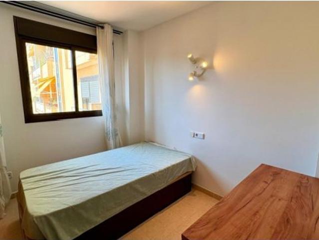 PISO DE TRES HABITACIONES