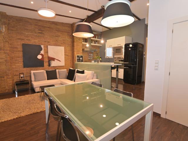 Piso de una habitación junto a la Gran Via Germanías