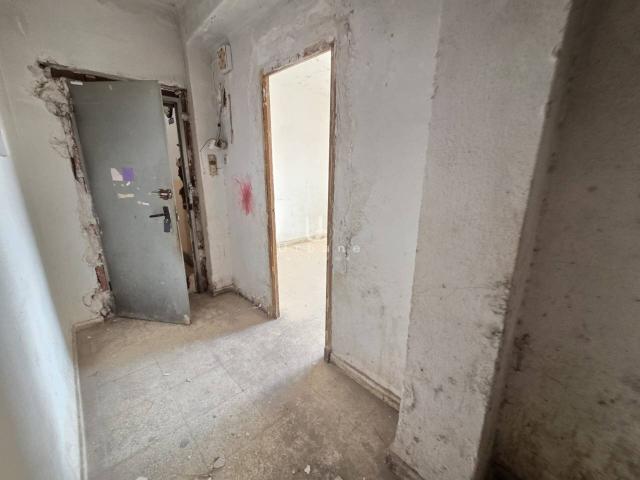 Piso de 100 m² en Los Barreros – Oportunidad de inversión para reforma integral